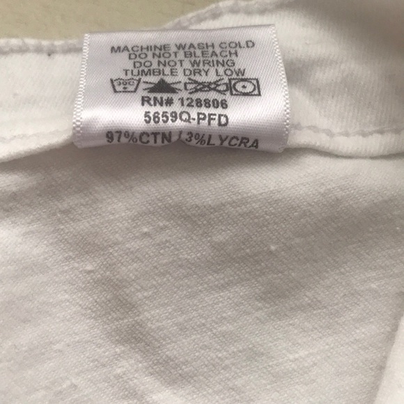 Fashion Nova Jeans - Picture 4 of 4